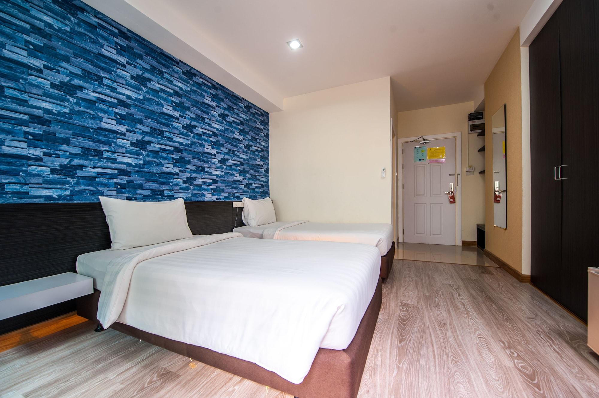 Prajaktra City Hostel Udon Thani Bagian luar foto