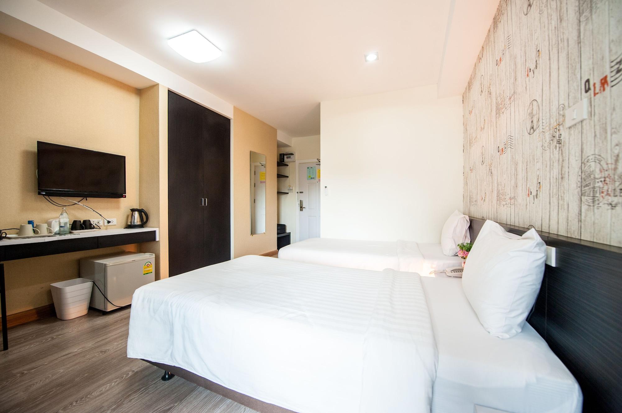 Prajaktra City Hostel Udon Thani Bagian luar foto