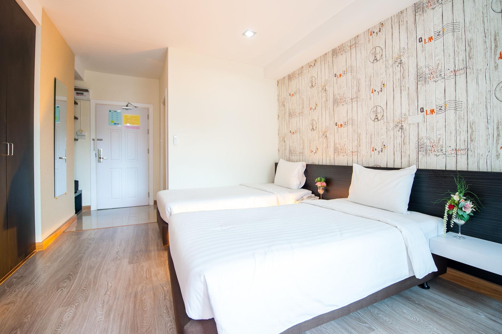Prajaktra City Hostel Udon Thani Bagian luar foto