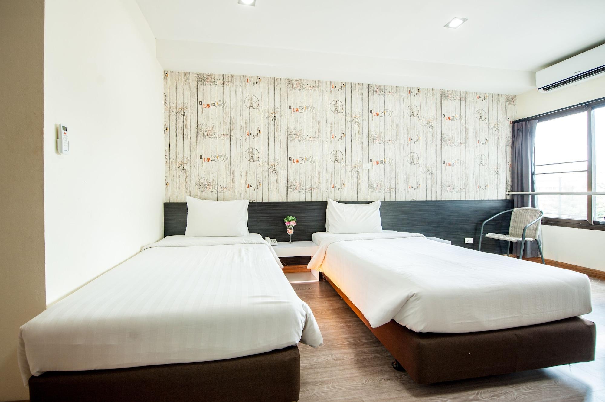 Prajaktra City Hostel Udon Thani Bagian luar foto