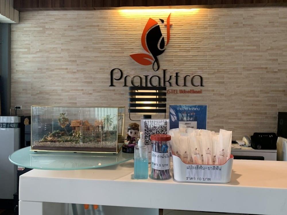 Prajaktra City Hostel Udon Thani Bagian luar foto