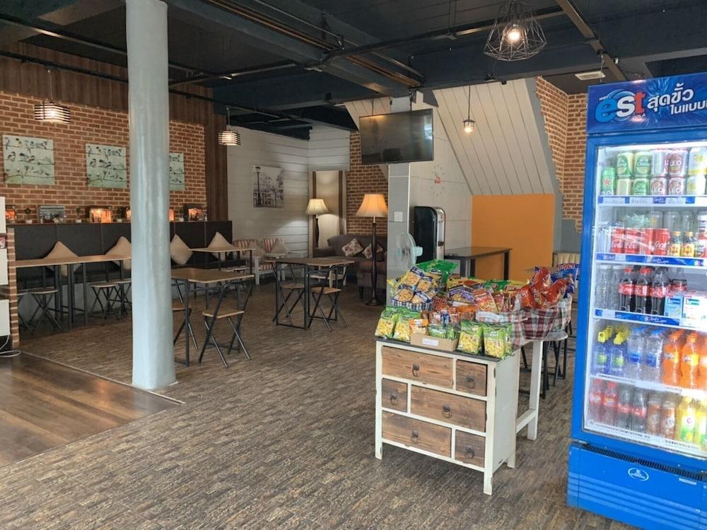 Prajaktra City Hostel Udon Thani Bagian luar foto