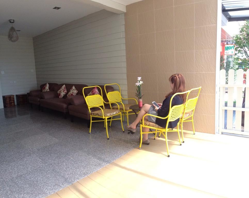 Prajaktra City Hostel Udon Thani Bagian luar foto