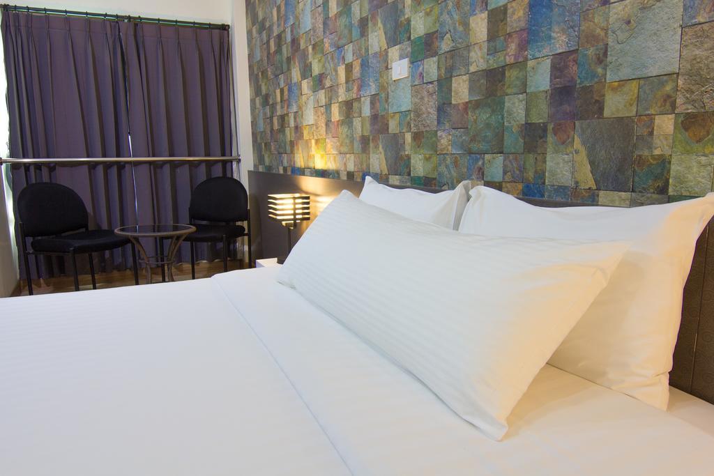 Prajaktra City Hostel Udon Thani Bagian luar foto