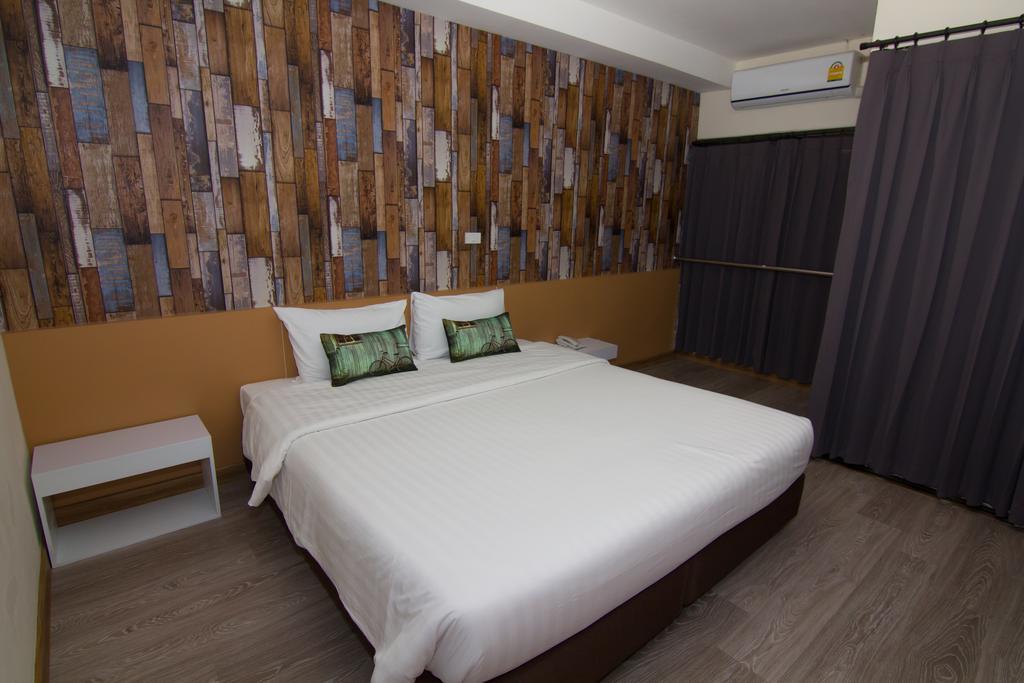 Prajaktra City Hostel Udon Thani Bagian luar foto