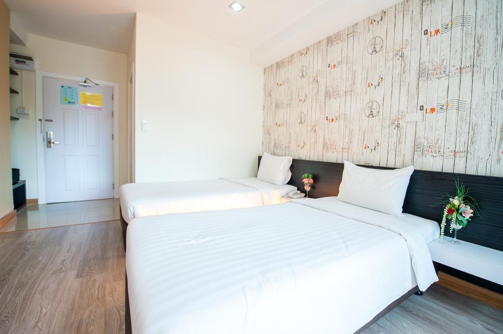 Prajaktra City Hostel Udon Thani Bagian luar foto