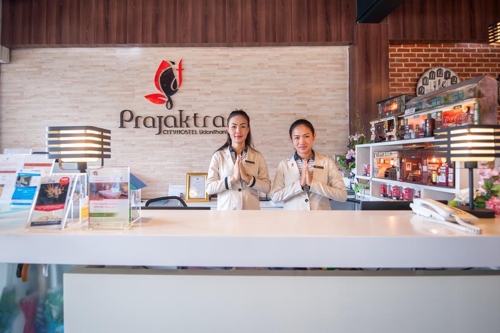 Prajaktra City Hostel Udon Thani Bagian luar foto