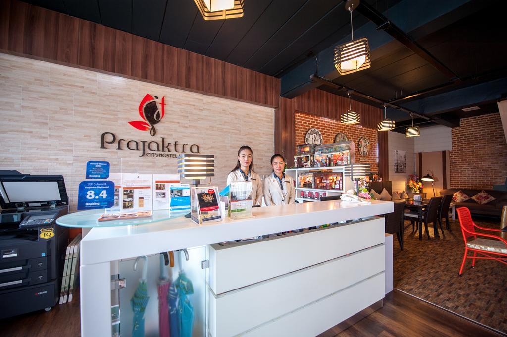 Prajaktra City Hostel Udon Thani Bagian luar foto